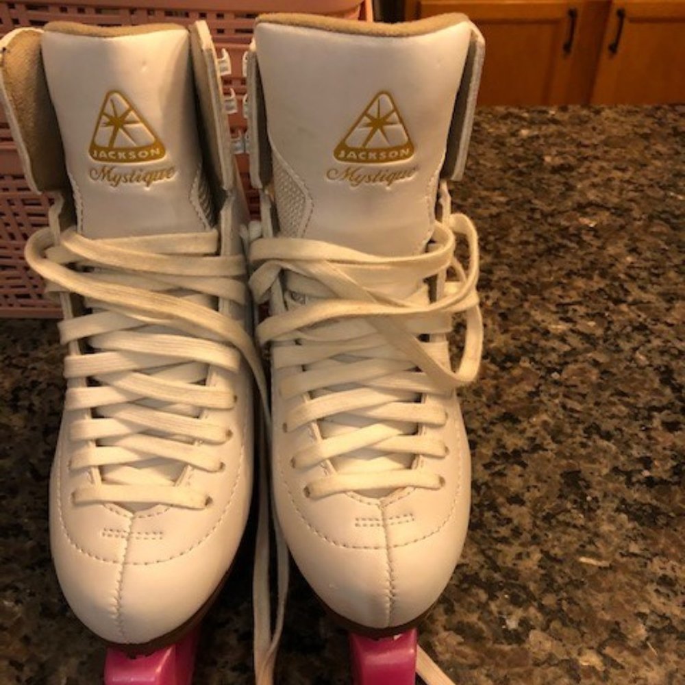Jackson Mystique Ice Skates, Girls size 2